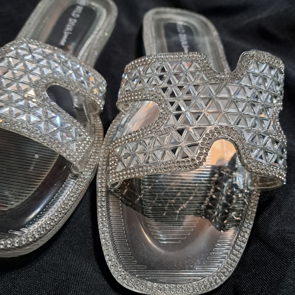 Women's Sandals Wild Diva Size 8 - Picture 2 of 7